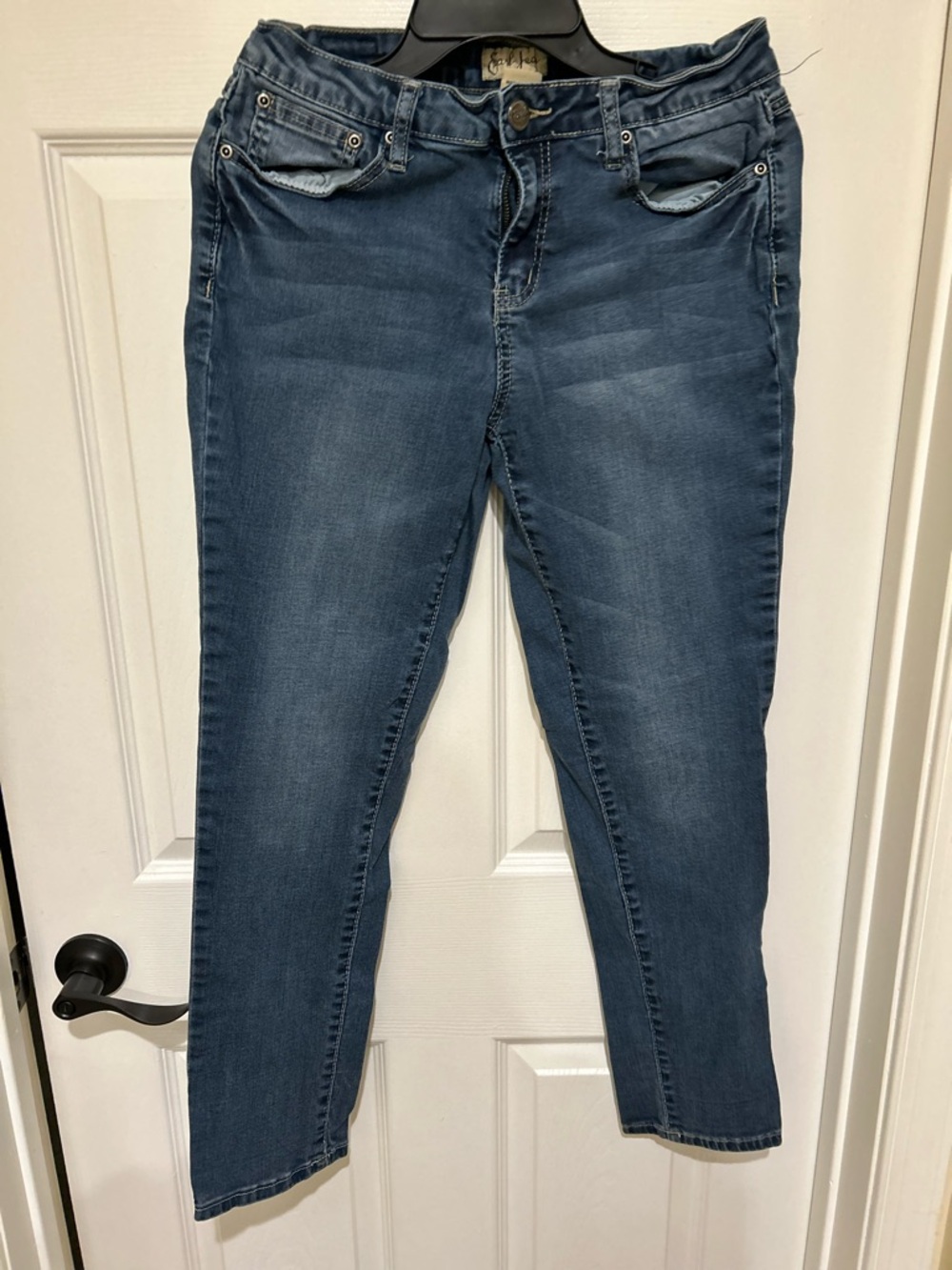 Earl Jeans Women's Skinny Mid-Rise Washed Blue Jeans